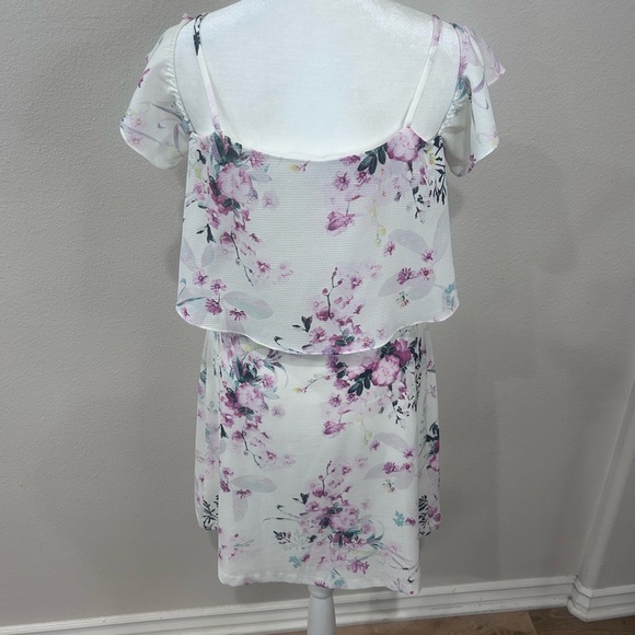 💜”Kensie” White & Purple Floral Dress w/Crisscross Neckline Detailing - Picture 7 of 17